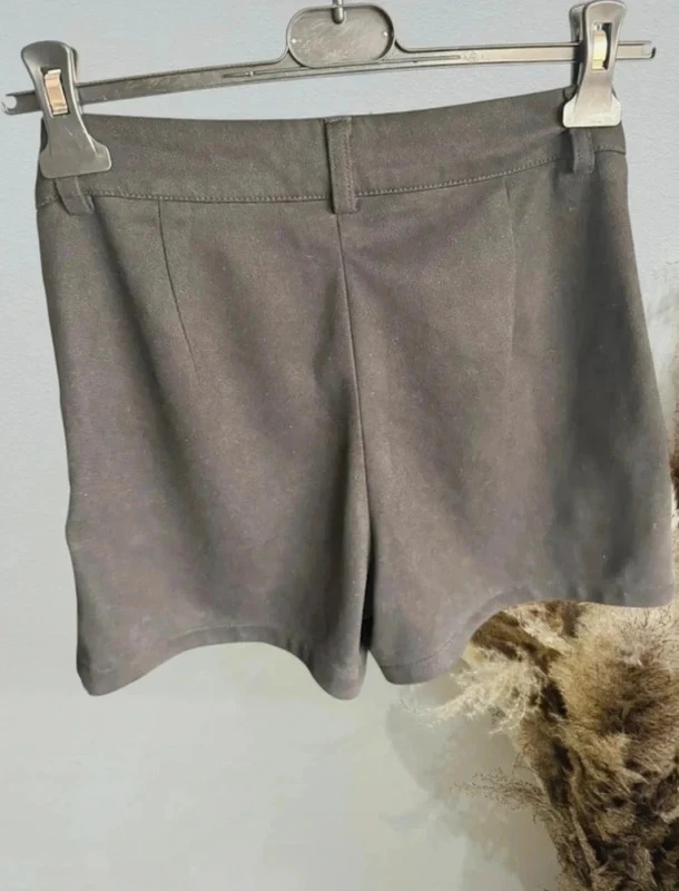black suede soft women's shorts size 36 kiabi – photo 4